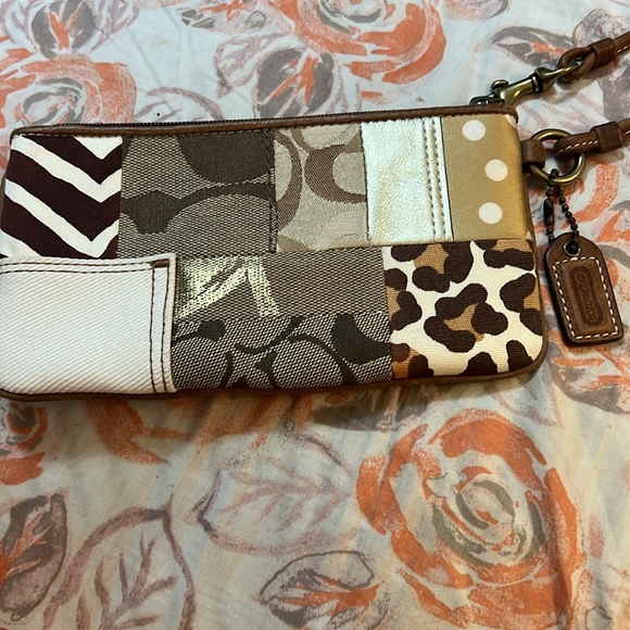 Women's Coach Zipper Coin Pouch with Tag - Picture 2 of 11